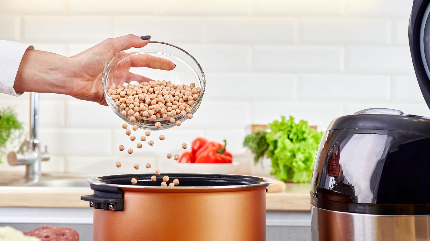 5 Low-Calorie Slow Cooker Recipes for Busy Weeknights (1)